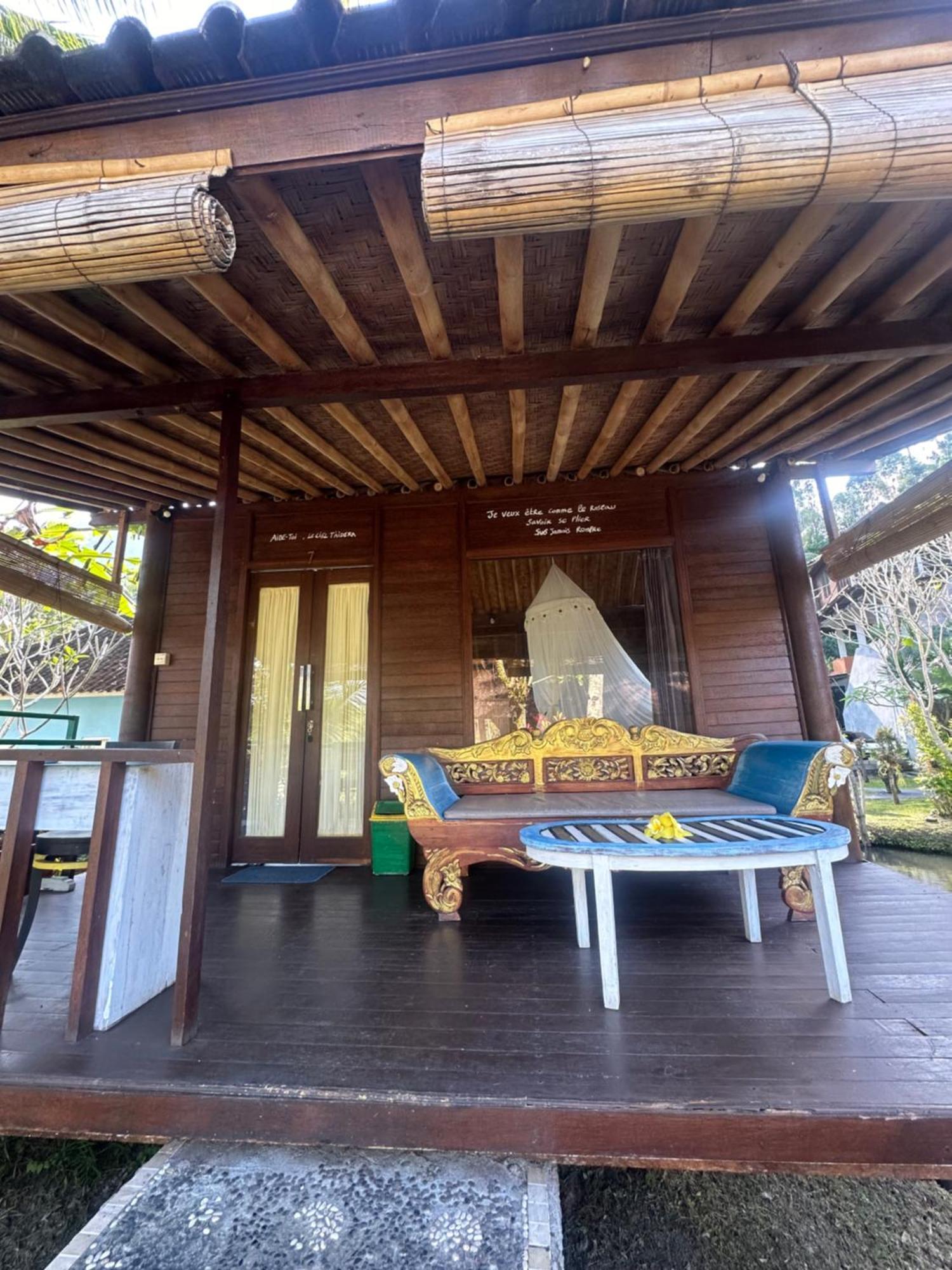 Villa Joglo Tepi Sungai Sidemen  Exterior photo
